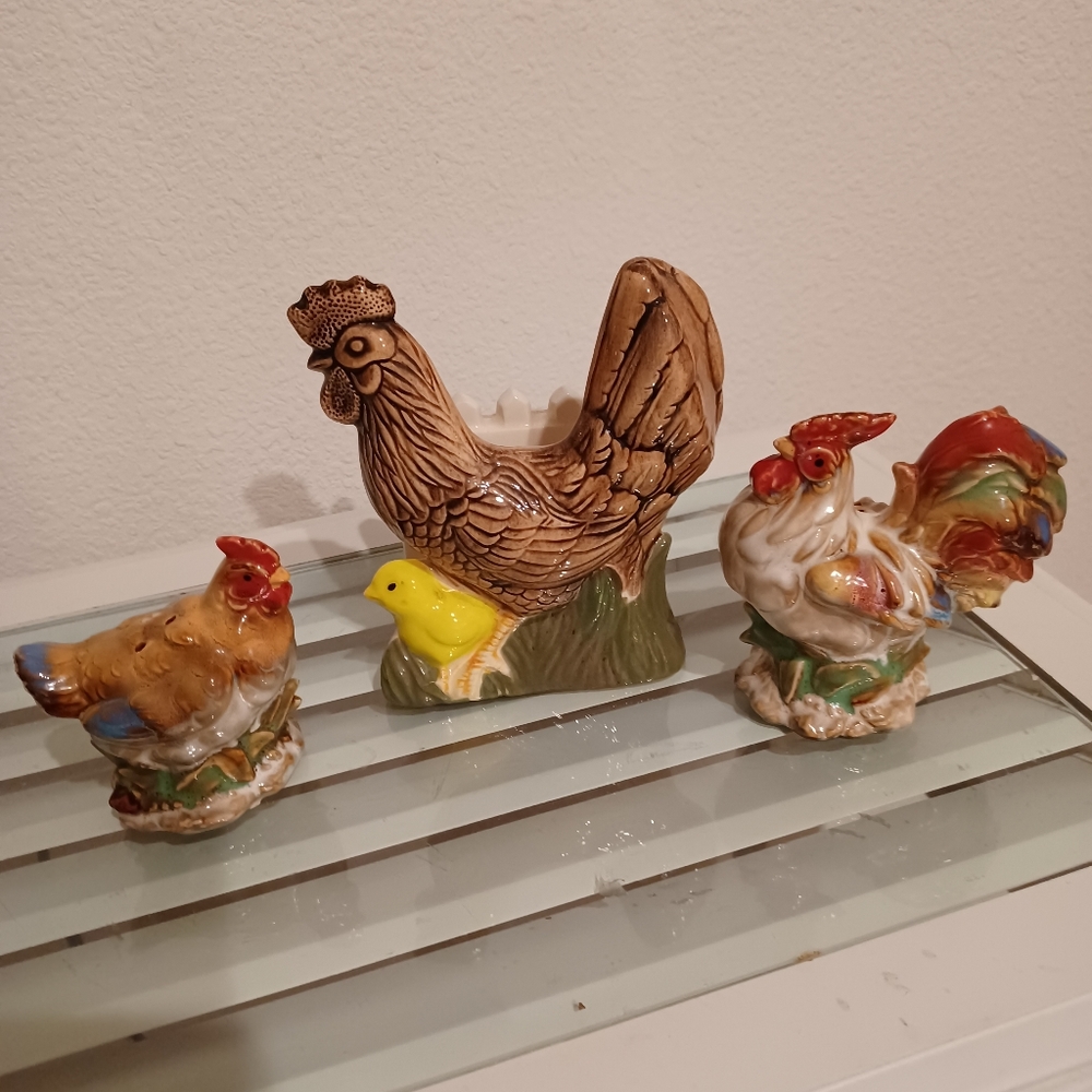 Rooster ceramic napkin holder & salt& pepper shakers